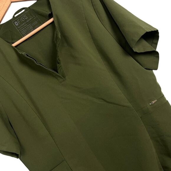 FIGS Women’s L Dark Olive Bristol Slim Henley Scrub Top Modern Medical Work RN - Picture 1 of 12
